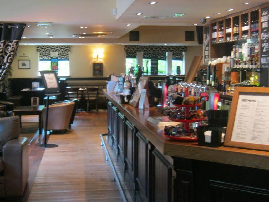 The Abbey Inn Пейсли Экстерьер фото
