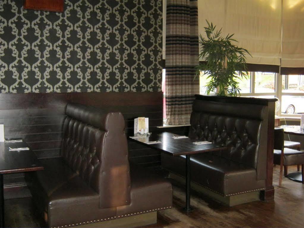 The Abbey Inn Пейсли Экстерьер фото
